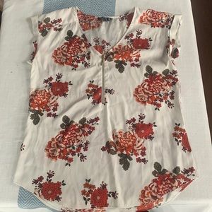 EXPRESS FLORAL SHORT SLEEVE BLOUSE -medium